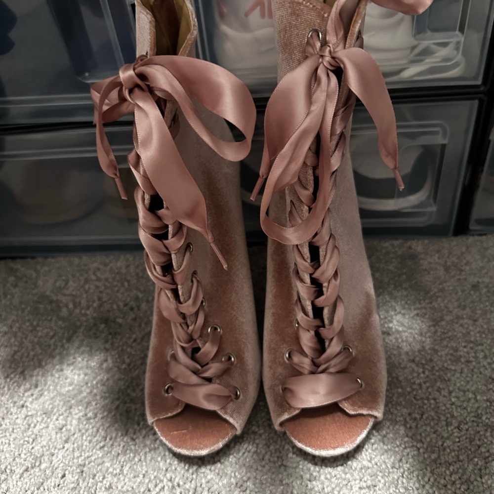 Elegant Pink Lace-Up Women's heels
